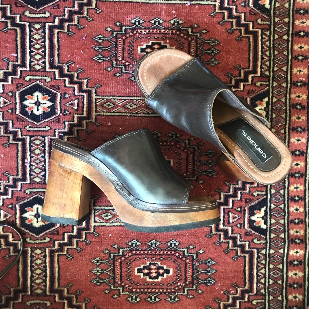 Vintage Candie’s wooden platform sandals